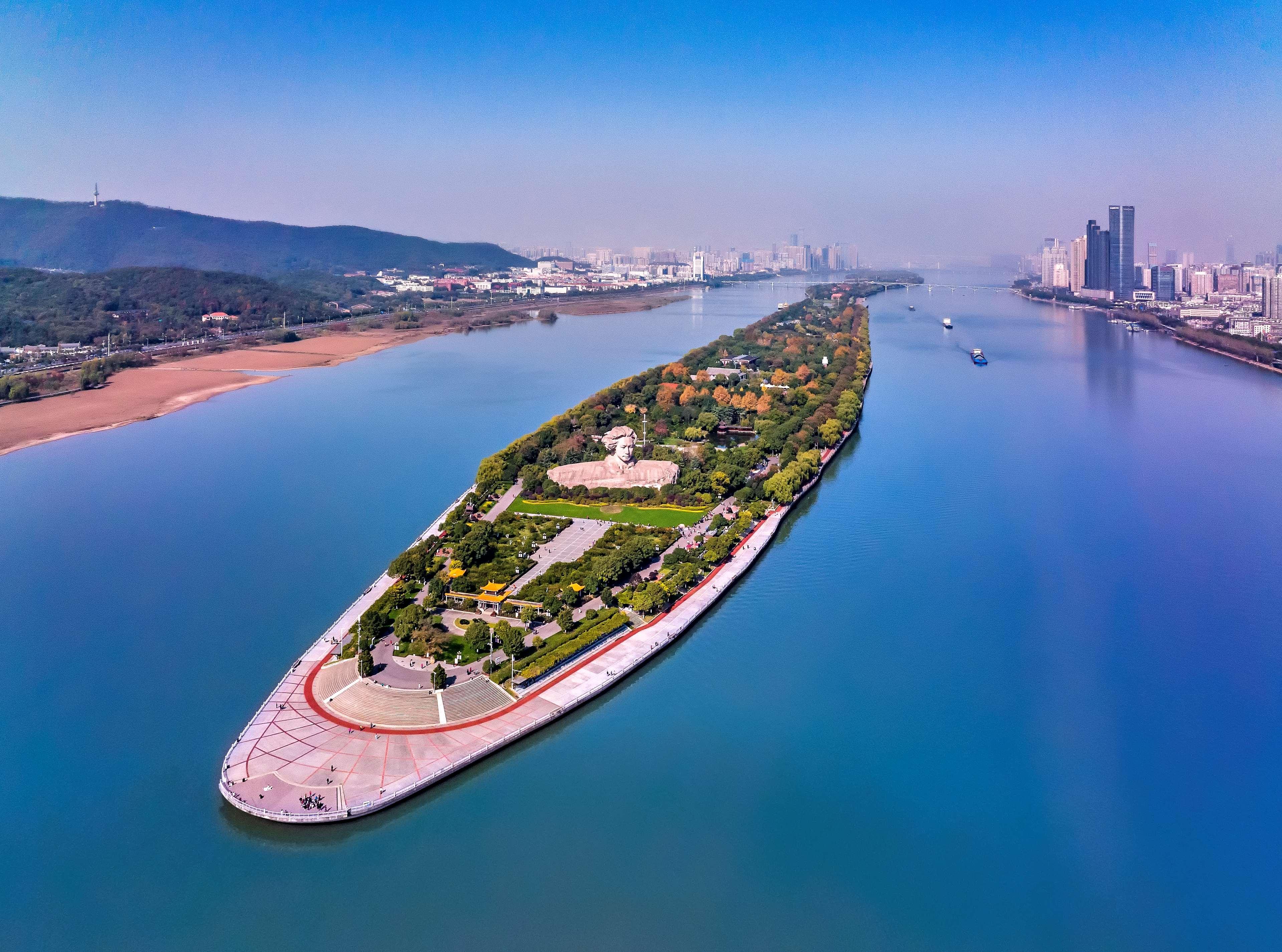 Hilton Changsha Riverside Екстериор снимка