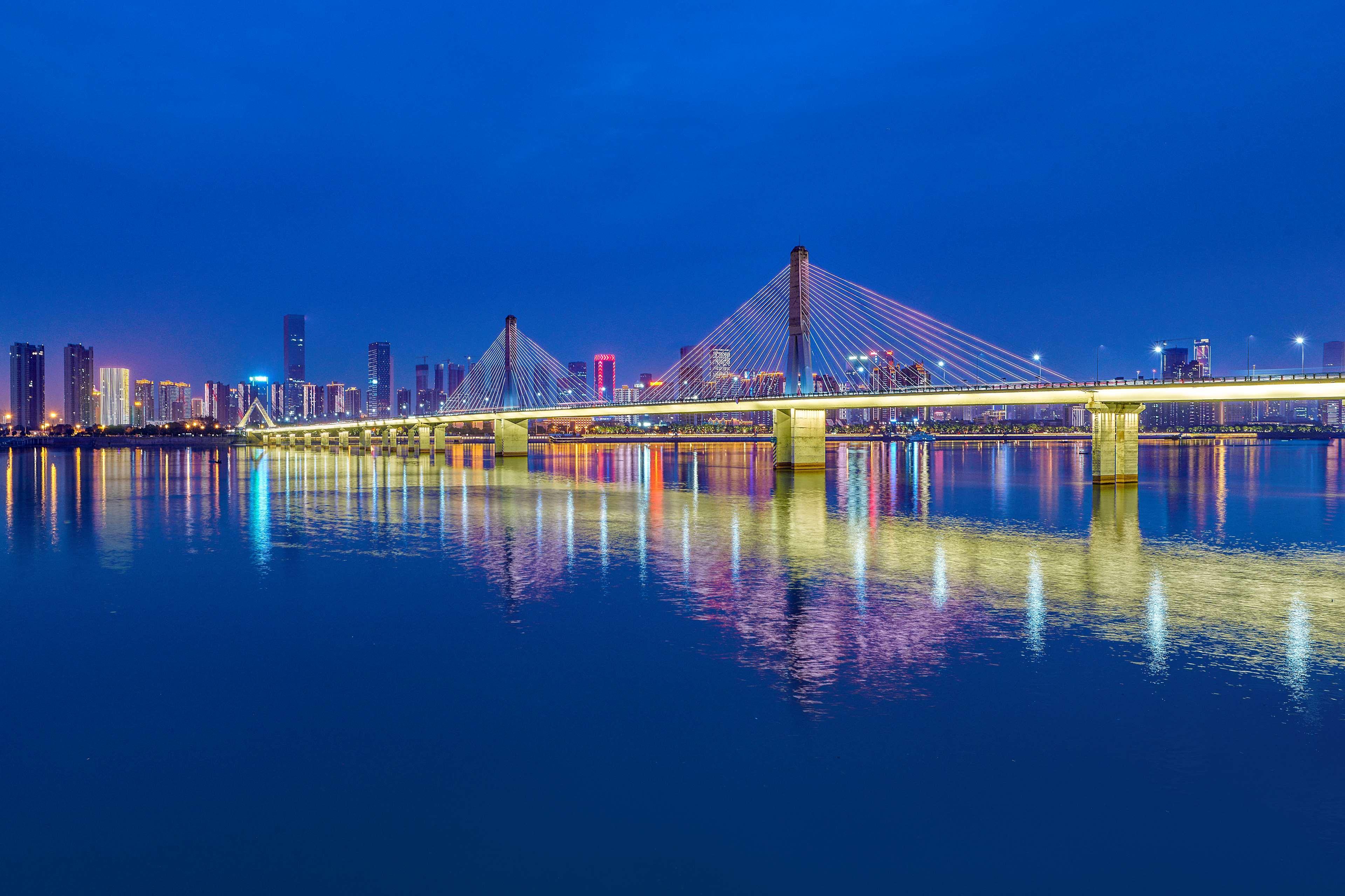 Hilton Changsha Riverside Екстериор снимка