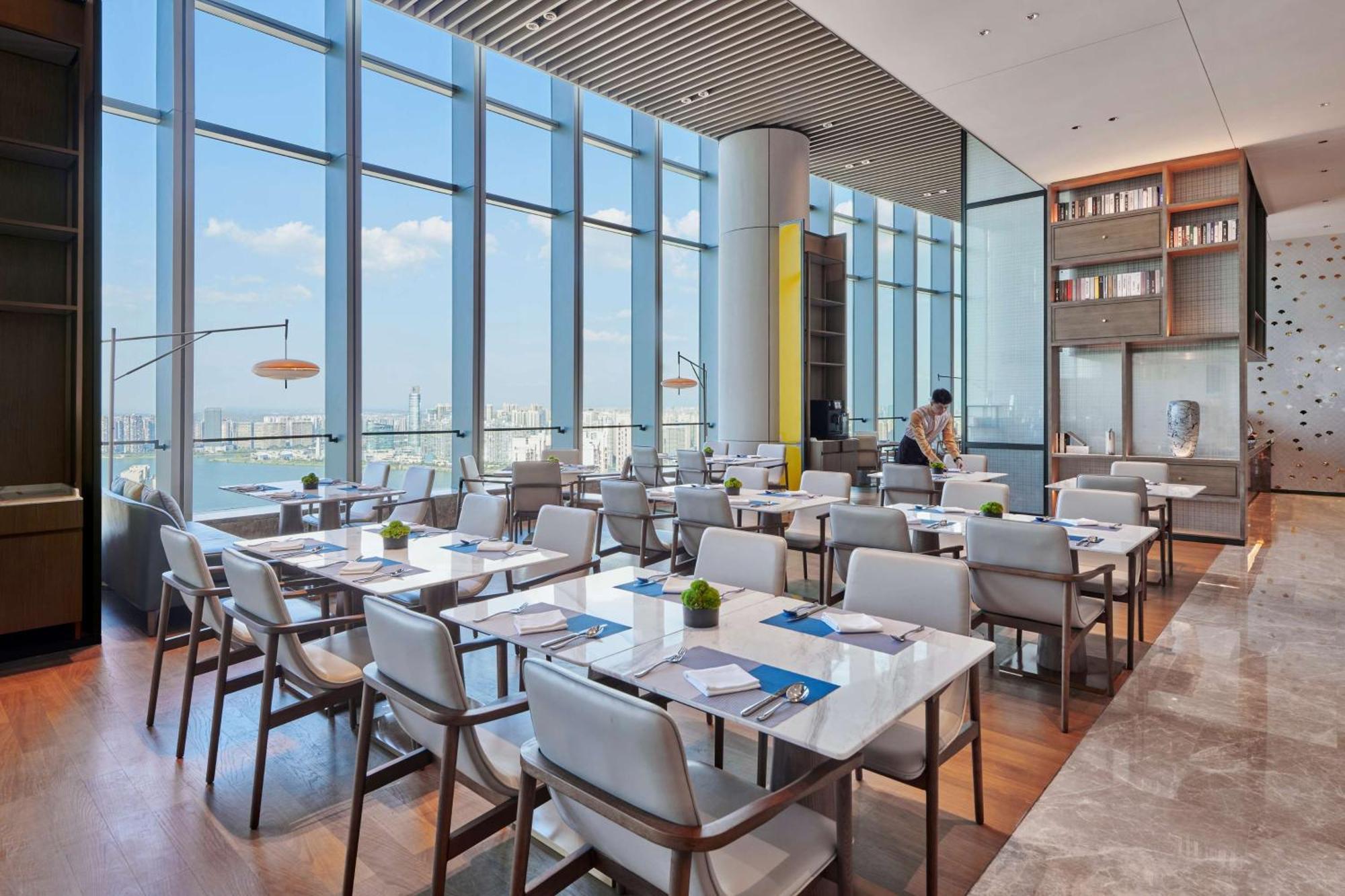 Hilton Changsha Riverside Екстериор снимка