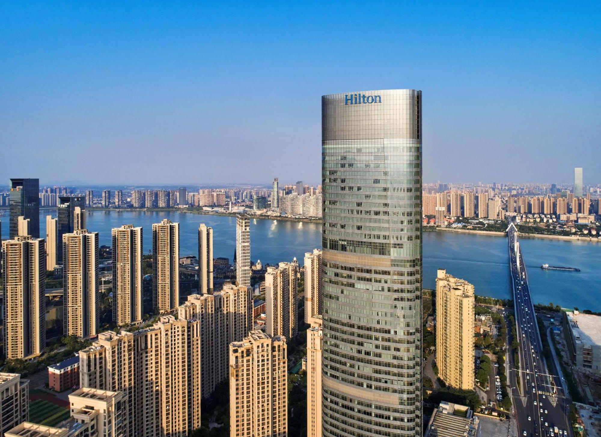 Hilton Changsha Riverside Екстериор снимка